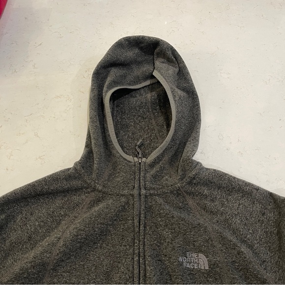 The North Face Gray Fleece Jacket Size Medium - Picture 3 of 5